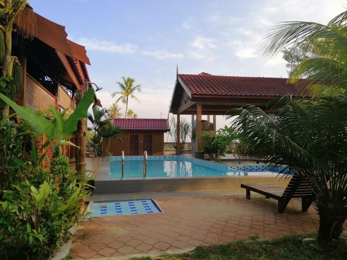 Holiday home Bayu Beach Penarek Kampung Penarik