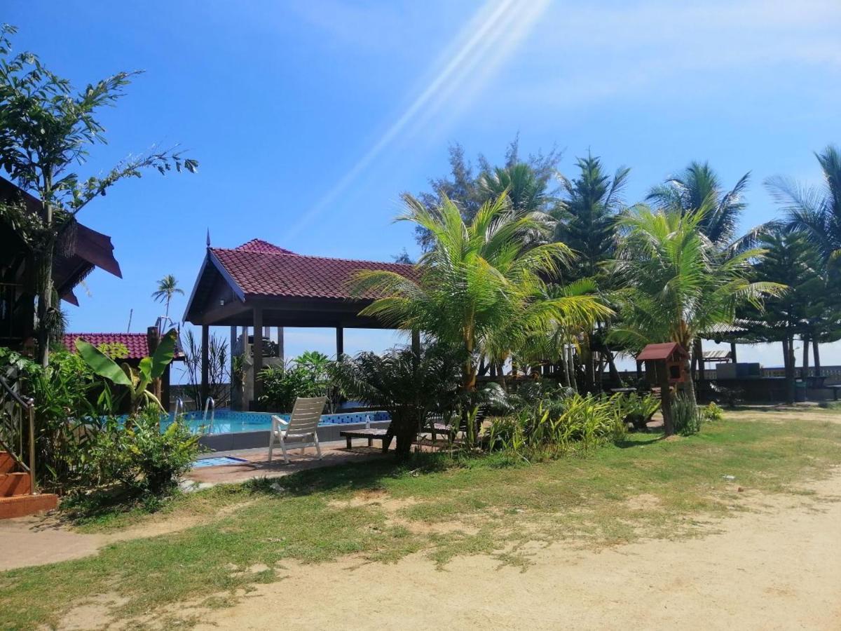 Holiday home Bayu Beach Penarek Kampung Penarik