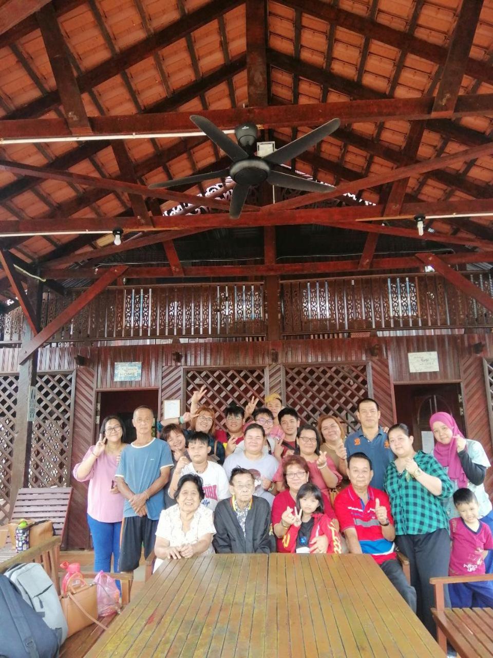 Bayu Penarek Rumah percutian Kampung Penarik